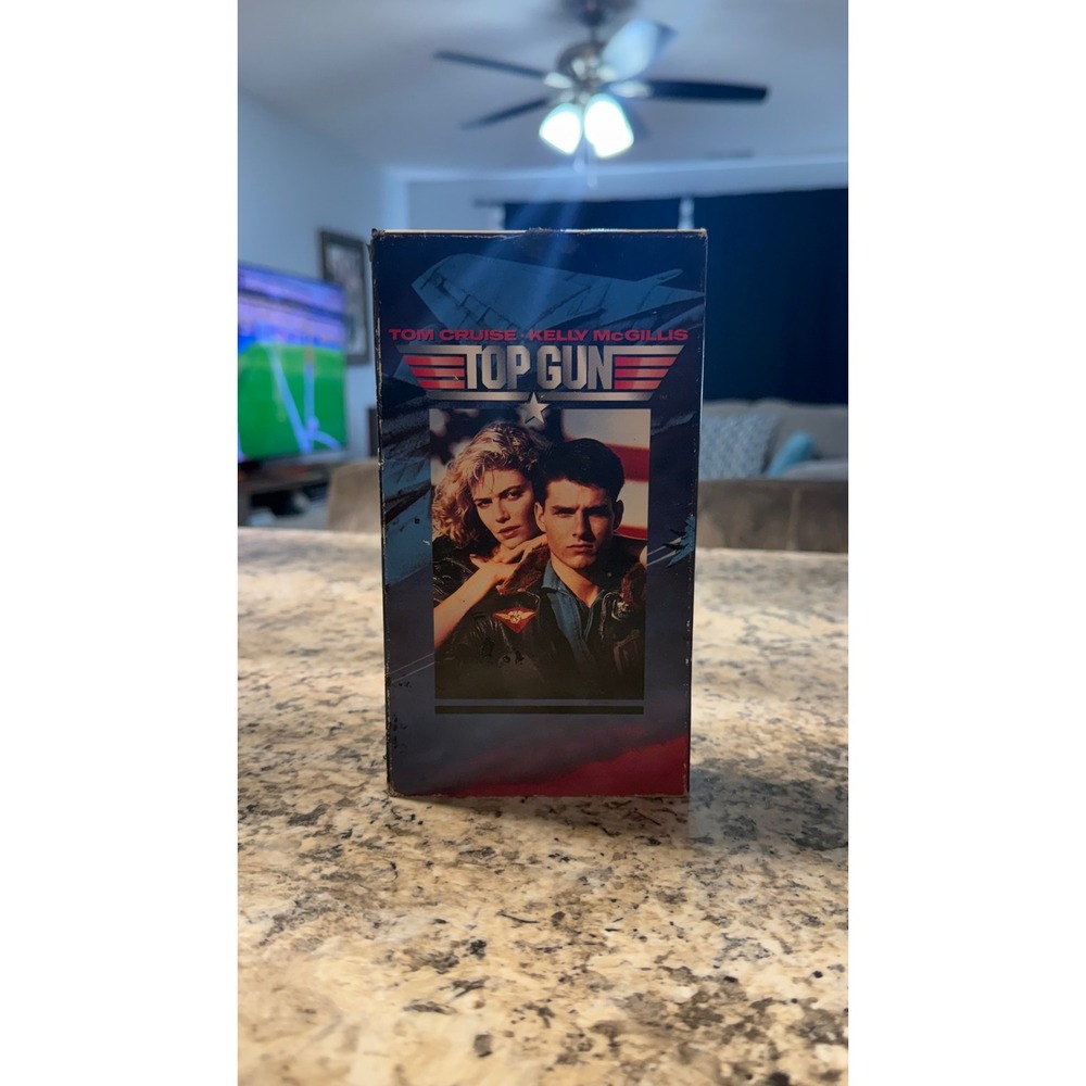 Top Gun VHS 1986 Tom Cruise Paramount Pictures Hi-Fi Stereo Action Movie Vintage